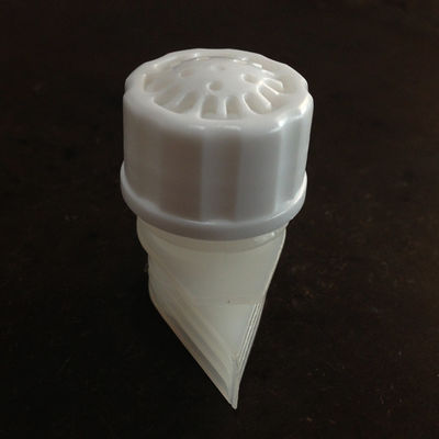 chapeau en plastique fait sur commande de bec de la bouteille 150C pour le lait/yaourt frais, conception adaptée aux besoins du client