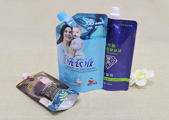 Adaptez les sacs aux besoins du client liquides en plastique de bec de bec de Doypack de poignée pour le détergent de blanchisserie