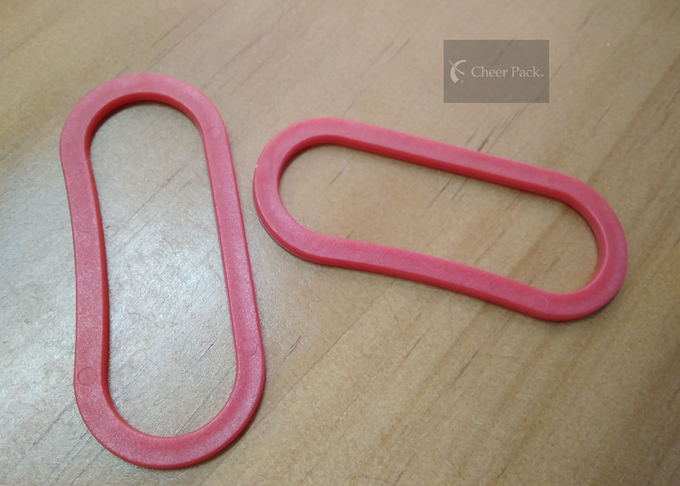 Petites poignées en plastique de sac à provisions de 1,1 grammes, taille intérieure de 75*22.5 millimètre