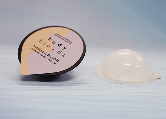 Petites cosses en plastique de conteneur pour le fluide de nettoyage de massage facial dans la forme inférieure ronde