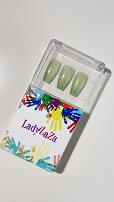 Produits au détail Presse sur les ongles de longueur moyenne Glitter faux ongle ovale ronde Reutilisable faux ongles avec colle