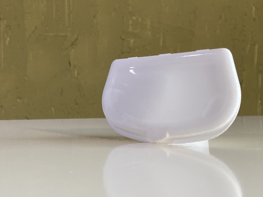 Couvercle à essuie-glace en plastique résistant à l'évaporation 108*60 mm Forme du secteur