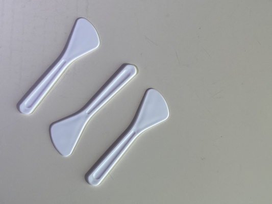 Spatule en PP de 82 mm blanche ou personnalisée pour la crème cosmétique