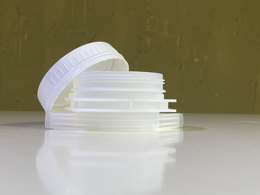 Couvercles de tuyau en plastique de 60 mm sur emballage en poche debout pour emballage cosmétique alimentaire