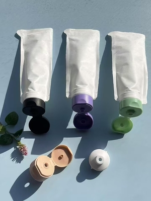Révolutionner l'emballage cosmétique avec des tubes à poche à bec abordable personnalisable et polyvalent