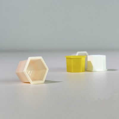 1.3ml Hexagon PP Coupe en plastique avec couvercle en papier d'aluminium pour cosmétiques