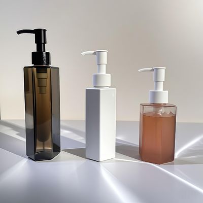 Bouteille en plastique PET hexagonale à corps droit avec étanchéité par pompe à pression pour lotion ou shampooing cosmétique en 120 ml 150 ml 200 ml Capacité