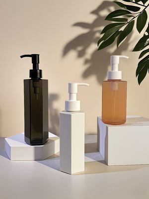 Bouteille en plastique PET hexagonale à corps droit avec étanchéité par pompe à pression pour lotion ou shampooing cosmétique en 120 ml 150 ml 200 ml Capacité
