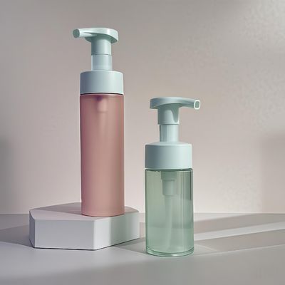 Bouteille cosmétique en plastique de 100 ml 120 ml 160 ml Bouteille en PET pour shampooing Lotion lavage du corps avec pompe à pression et couleur personnalisée