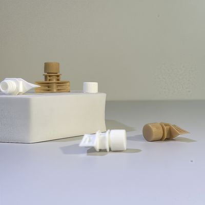 Portatif et durable 5 mm PE plastique vis capuche avec couvercle de bec à flip top de qualité alimentaire bordure sûre pour emballage cosmétique flexible