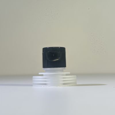 Cap d'écrou portable et durable de 3 mm avec bec de 16 mm pour désinfectant et emballage cosmétique flexible