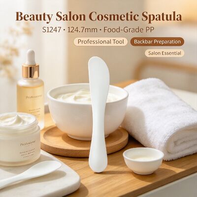 S1247 Spatule de mélange cosmétique en PP de qualité alimentaire pour salon de beauté | Idéal pour mélanger la poudre de masque et la pâte de crème de beauté. Parfait pour les salons de beauté, les studios de spa et les soins de la peau DIY à la maison. Vente en gros disponible.