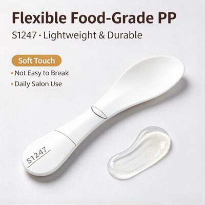 S1247 Spatule de mélange cosmétique en PP de qualité alimentaire pour salon de beauté | Idéal pour mélanger la poudre de masque et la pâte de crème de beauté. Parfait pour les salons de beauté, les studios de spa et les soins de la peau DIY à la maison. Vente en gros disponible.