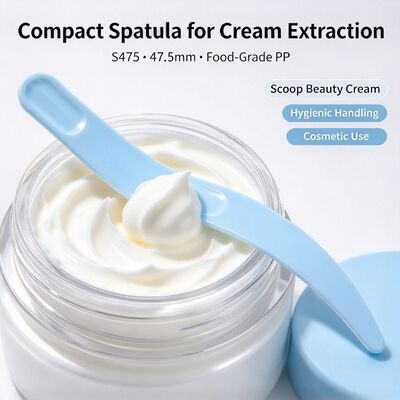 S475 47,5 mm Spatule cosmétique PP de qualité alimentaire. Gros de stock blanc. Pour extraire et appliquer de la crème pour le visage, parfaite pour les salons de beauté et les accessoires de boîtes cosmétiques.