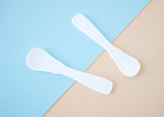 Cuillères en plastique de maquillage de spatule de massage de 75.9mm